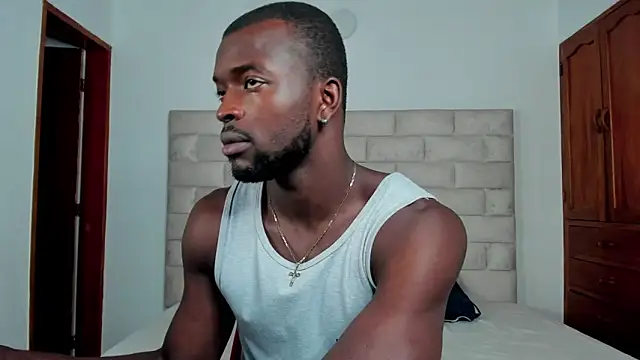 Snapshot of Dylan_Taylor chatting on November 21, 12:15 pm Dylan Taylor online show from November 21, 12:15 pm