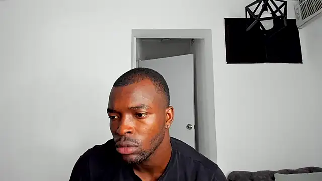 Dylan Taylor online show from April 22, 12:28 pm