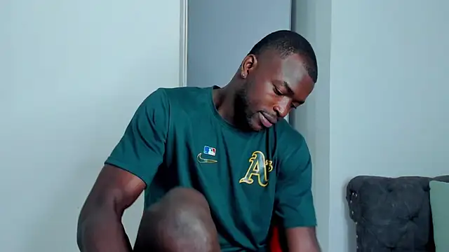 Dylan Taylor online show from April 24, 11:34 am