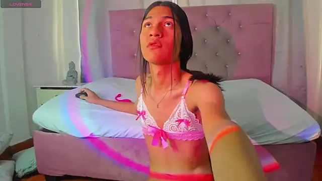  lexx1e online show from November 17, 3:40 pm