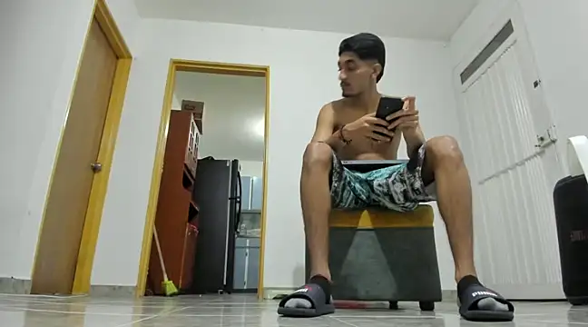 Snapshot of latin_bbc chatting on December 31, 3:12 am latin bbc online show from December 31, 3:12 am