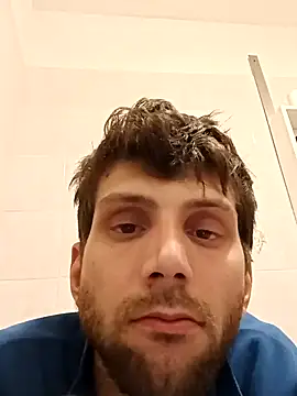 Snapshot of dariodario chatting on February 4, 9:52 pm dariodario online show from February 4, 9:52 pm