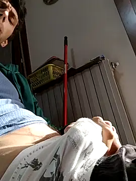 Snapshot of dariodario chatting on March 3, 7:21 am dariodario online show from March 3, 7:21 am