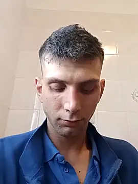 Snapshot of dariodario chatting on March 13, 12:35 pm dariodario online show from March 13, 12:35 pm