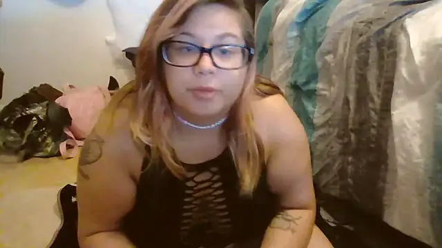 HoneyBear19 online show from October 23, 5:44 pm