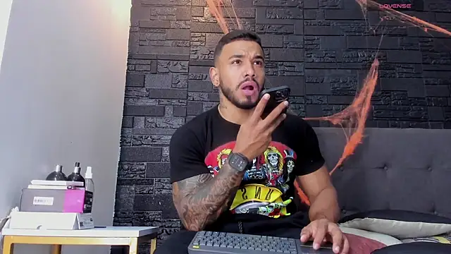 bruno miller  online show from October 26, 8:15 pm