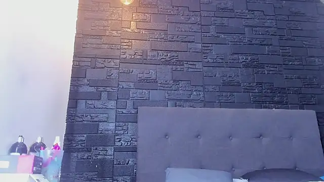 bruno miller  online show from December 3, 10:30 pm