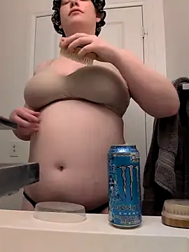 Twitchtheclownn online show from February 23, 7:55 pm