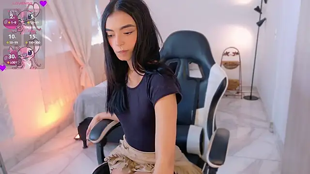 AnabelWolf online show from November 12, 3:34 pm