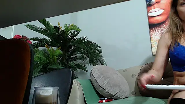 EvySmithXXX online show from February 4, 6:46 am