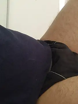 samee00721 online show from April 3, 8:01 am