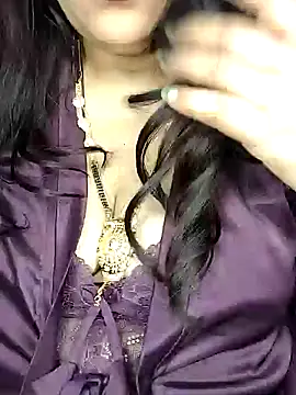 Snapshot of Mayuri77 chatting on January 16, 5:01 pm Mayuri77 online show from January 16, 5:01 pm