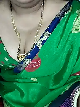 Snapshot of Mayuri77 chatting on January 30, 7:37 pm Mayuri77 online show from January 30, 7:37 pm