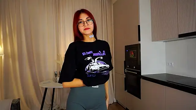 AnnisCharlton online show from December 19, 8:02 am