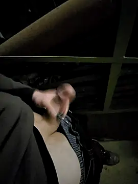 dirtyeeedii online show from September 15, 6:46 am