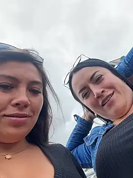 LIZ-06  online show from April 23, 3:25 pm