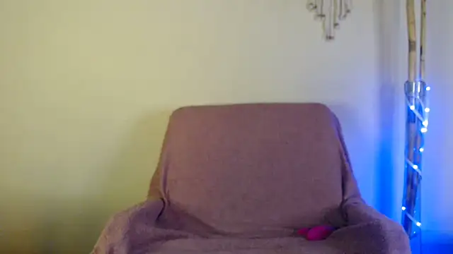 natgirlnatural online show from March 6, 8:27 pm