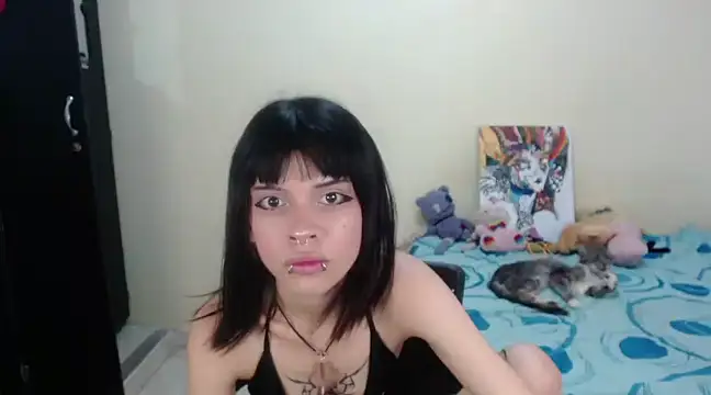 hachi kitty online show from December 13, 9:52 pm