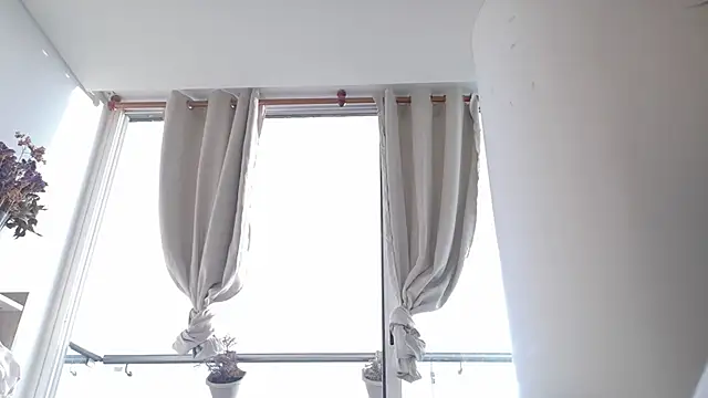 lia  Suummer online show from November 8, 10:08 pm