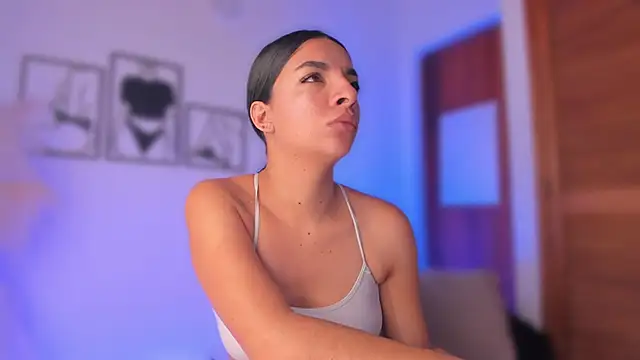 777AylinZ online show from March 30, 3:57 pm