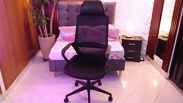 ashleylove prg online show from January 28, 7:43 am