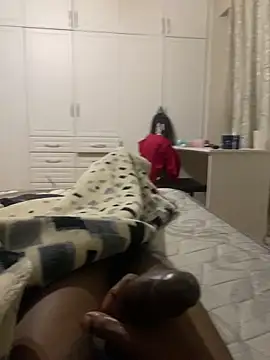 Snapshot of GangsterCouple-Aimy-Jonny chatting on November 18, 10:03 pm GangsterCouple-Aimy-Jonny online show from November 18, 10:03 pm