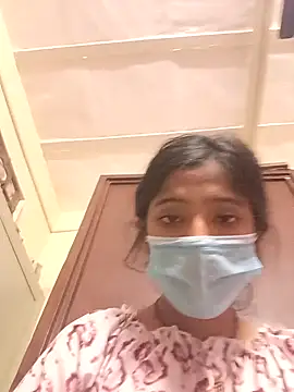 Snapshot of BabySlimmy10 chatting on December 22, 4:28 am BabySlimmy10 online show from December 22, 4:28 am