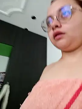 CURVY-HORNY online show from January 8, 7:16 pm