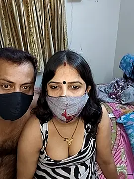 Snapshot of Cute-manisha chatting on July 6, 1:57 am Cute-manisha online show from July 6, 1:57 am