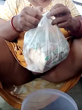 Hotty-rumi online show from November 5, 1:49 am