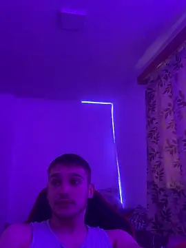 Snapshot of Dimi04113 chatting on March 2, 8:59 am Dimi04113 online show from March 2, 8:59 am