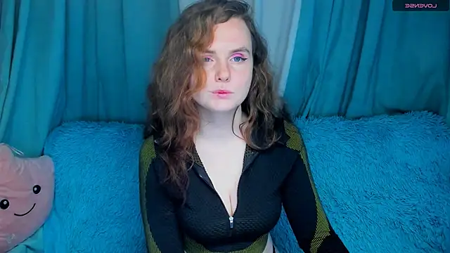 Snapshot of AmA_lia_ chatting on July 15, 12:10 pm AmA lia online show from July 15, 12:10 pm