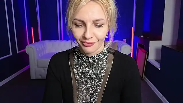 Snapshot of Barbara_Blonde chatting on January 22, 5:28 pm Barbara Blonde online show from January 22, 5:28 pm