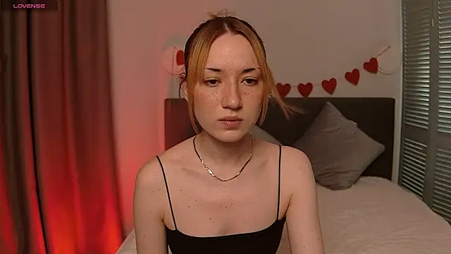 Maddy Garcia online show from February 15, 11:58 pm