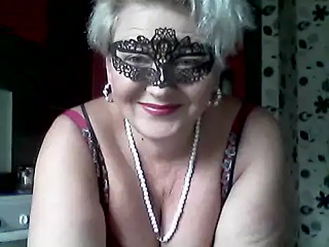 Snapshot of Lisa_Suzie chatting on September 27, 10:20 am Lisa Suzie online show from September 27, 10:20 am