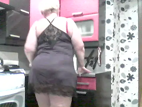 Lisa Suzie online show from November 3, 3:13 pm