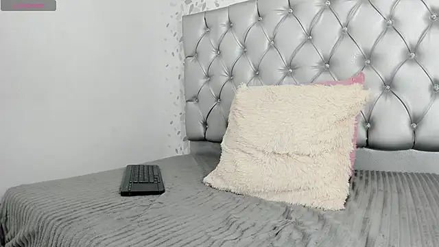 Snapshot of candymery chatting on February 28, 10:17 pm candymery online show from February 28, 10:17 pm