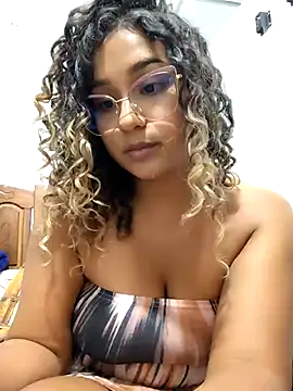 BrendaGirs online show from April 11, 3:44 am