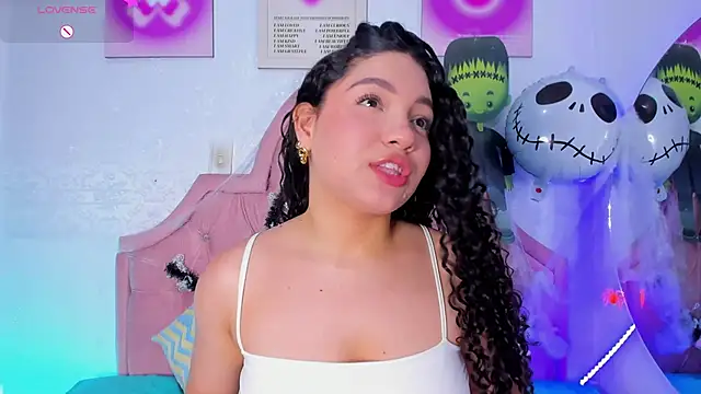 amandalee01 online show from October 25, 6:46 pm