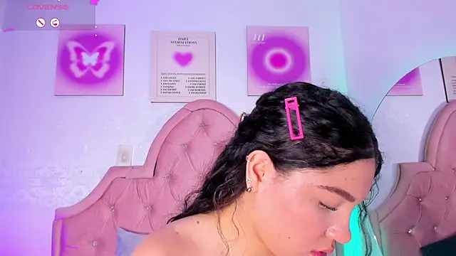 amandalee01 online show from November 20, 8:19 pm