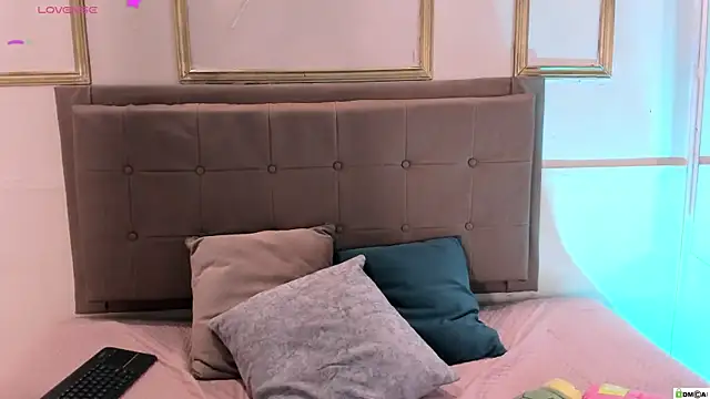 amandalee01 online show from March 21, 8:23 pm