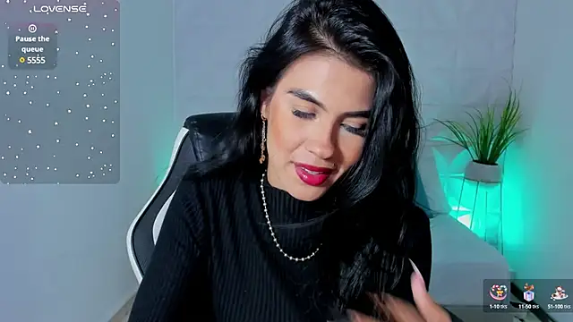 stephanya  online show from March 12, 7:06 pm