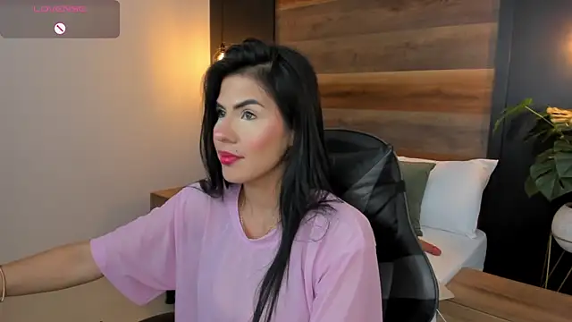 stephanya  online show from January 6, 7:28 pm