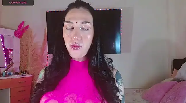 Snapshot of karla_zambrano chatting on January 26, 12:16 am karla zambrano online show from January 26, 12:16 am