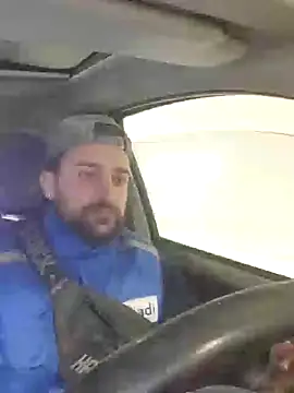 Snapshot of salvat22 chatting on December 20, 1:22 pm salvat22 online show from December 20, 1:22 pm