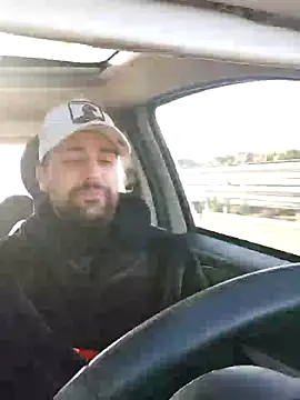 Snapshot of salvat22 chatting on December 22, 8:38 am salvat22 online show from December 22, 8:38 am