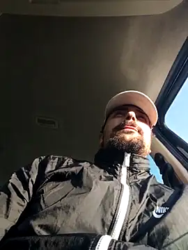 Snapshot of salvat22 chatting on March 23, 3:49 pm salvat22 online show from March 23, 3:49 pm