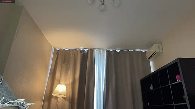 MoiraHavins online show from February 13, 6:42 am