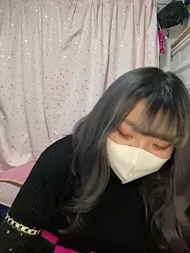 YUNA-yuna online show from February 18, 5:10 pm