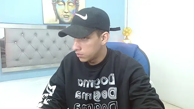 Snapshot of Jheidertwink chatting on December 15, 4:29 am Jheidertwink online show from December 15, 4:29 am